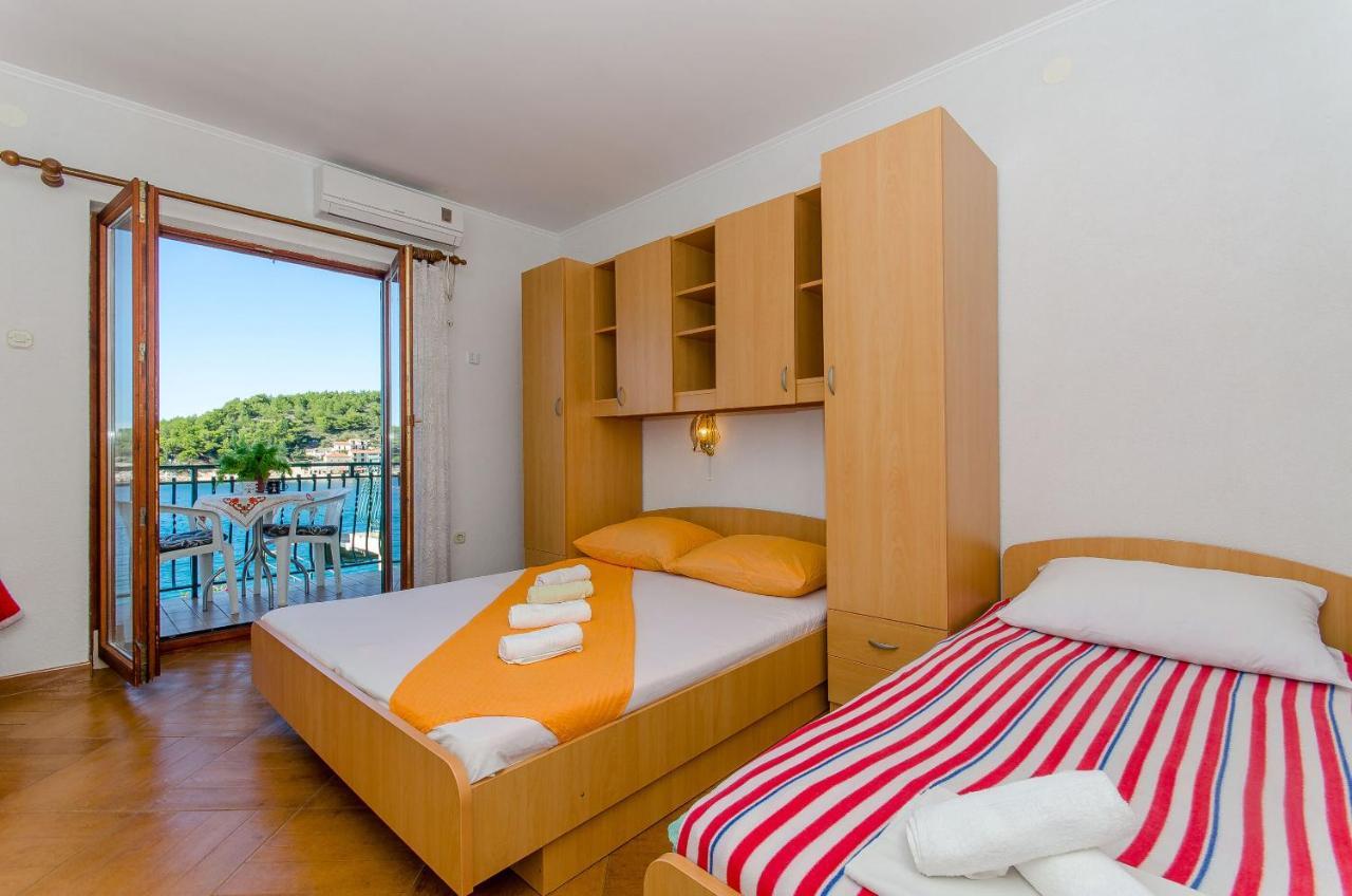 Apartments Moloco Drvenik  Kültér fotó