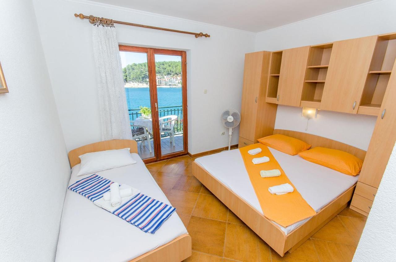 Apartments Moloco Drvenik  Kültér fotó